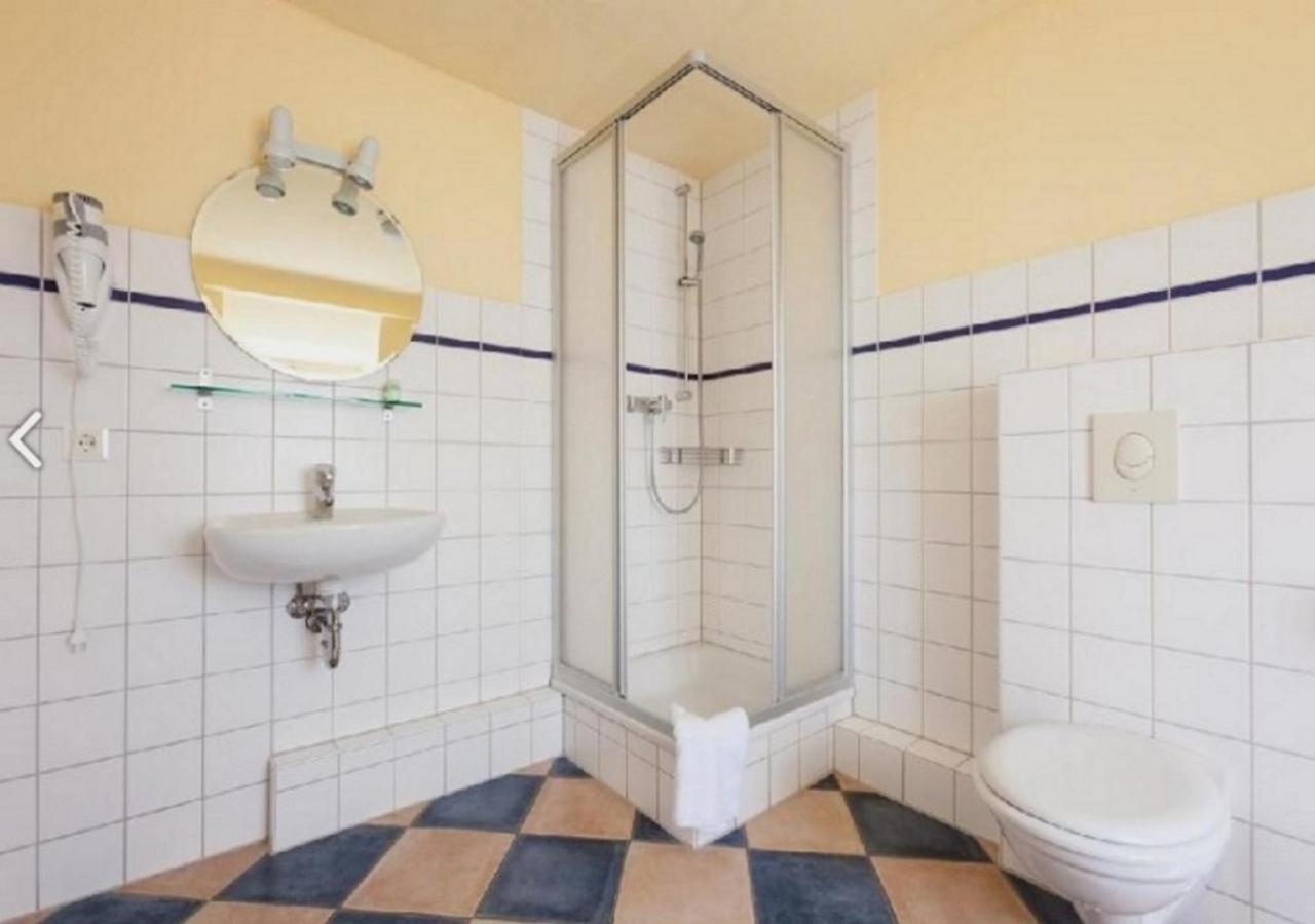 Familien- Und Freizeithotel Gutshaus Petkus المظهر الخارجي الصورة