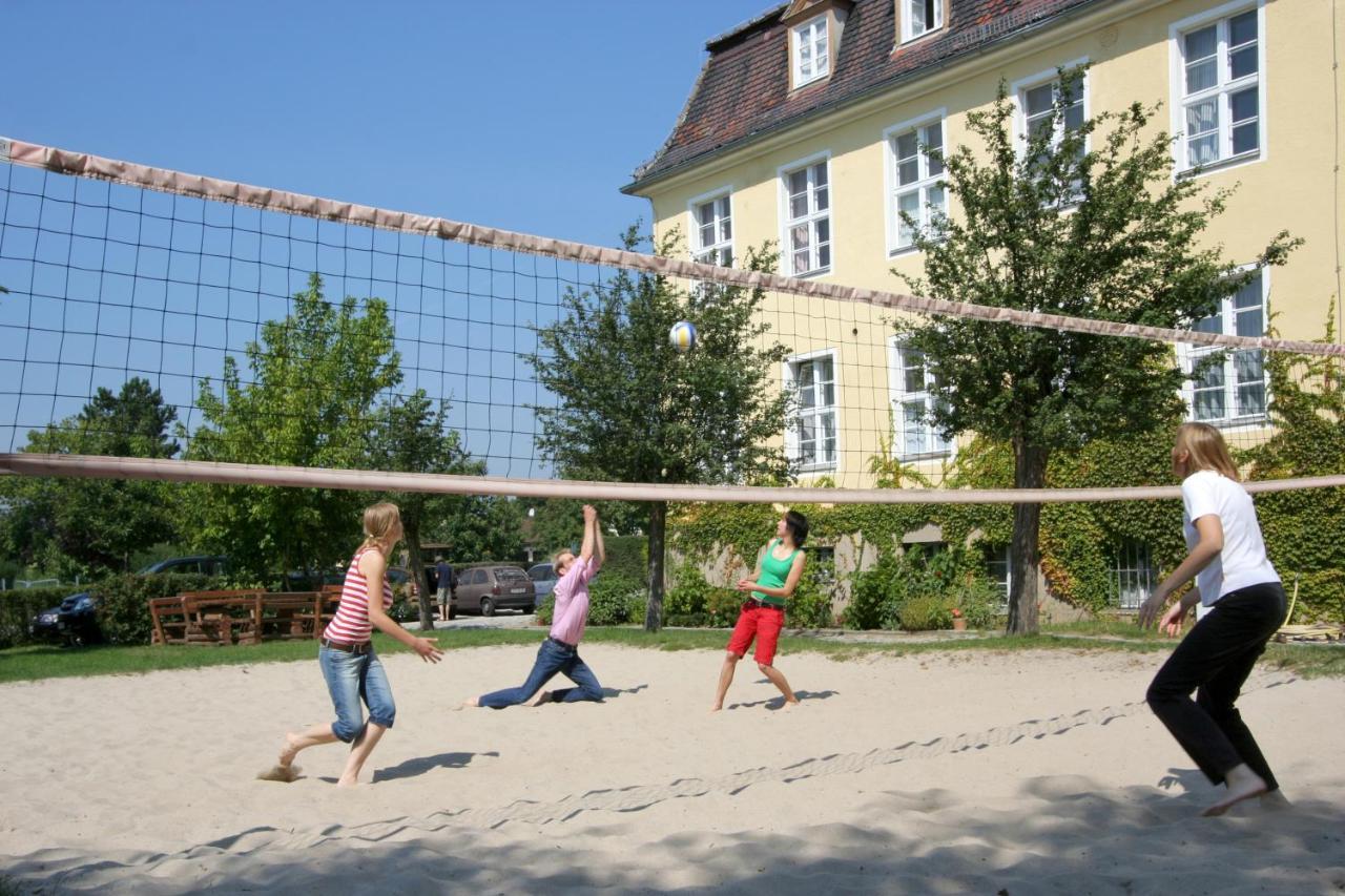 Familien- Und Freizeithotel Gutshaus Petkus المظهر الخارجي الصورة