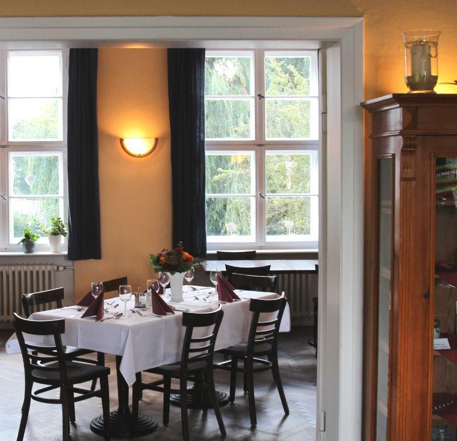 Familien- Und Freizeithotel Gutshaus Petkus المظهر الخارجي الصورة